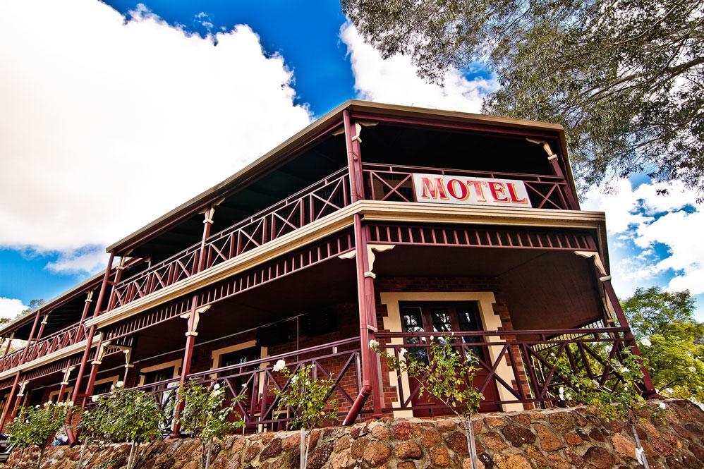 Heritage Country Motel Perth Exteriör bild